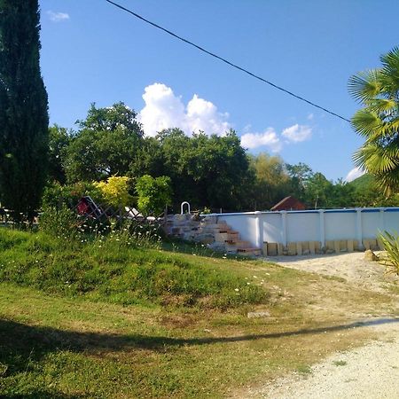 מונטונה La Pietra Rara B&B מראה חיצוני תמונה