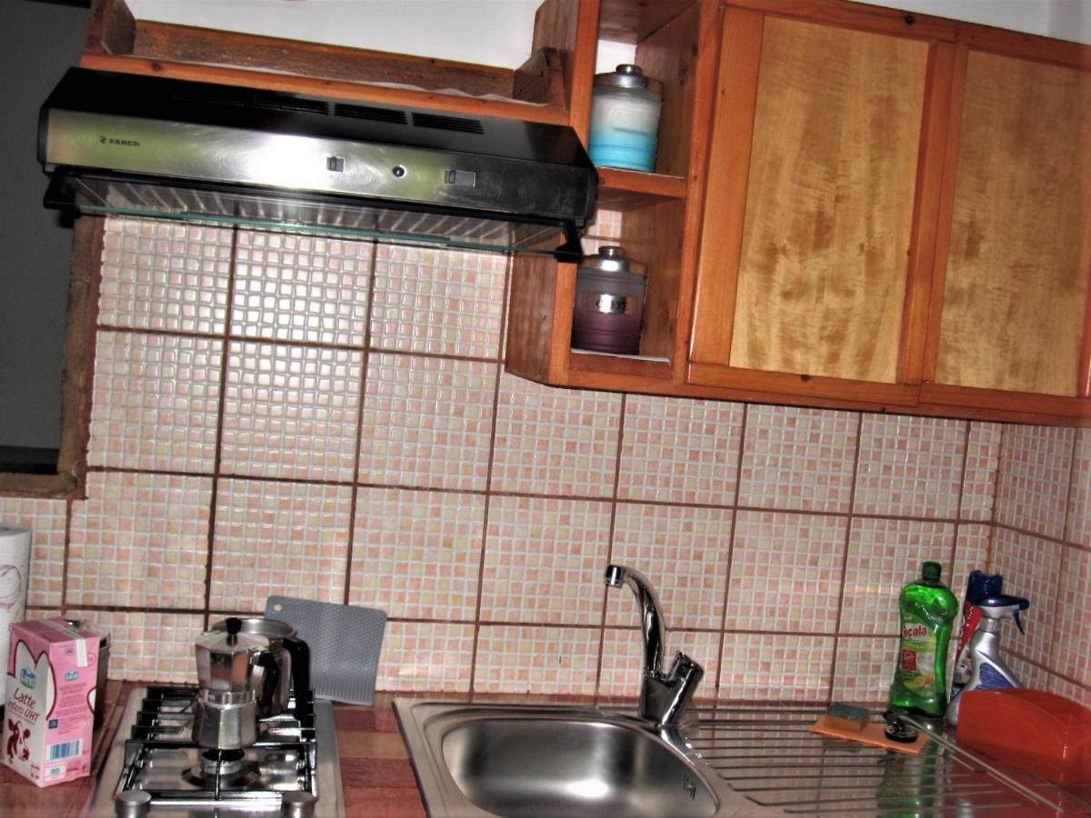 מונטונה La Pietra Rara B&B מראה חיצוני תמונה