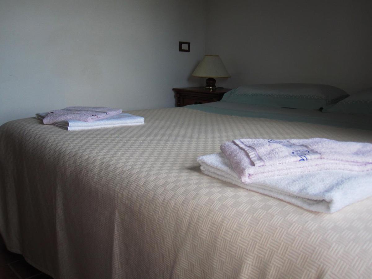 מונטונה La Pietra Rara B&B מראה חיצוני תמונה